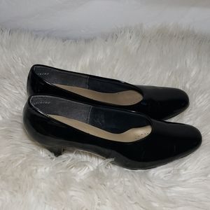 Black Patent Leather Kitten heels